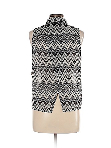 No Boundaries Sleeveless Blouse (view 2)
