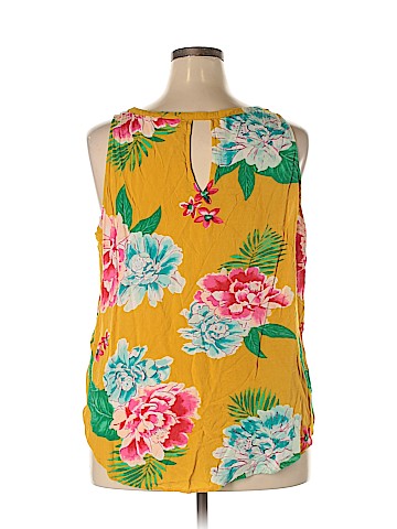 Old Navy Sleeveless Blouse (view 2)