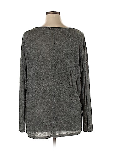 Old Navy Long Sleeve T-Shirt (view 2)