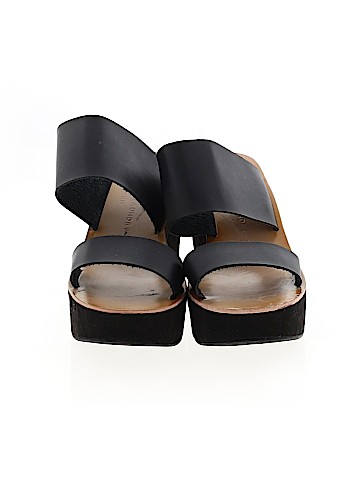 Chinese Laundry Wedges (view 2)