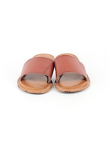 Universal Thread Sandals (view 2)