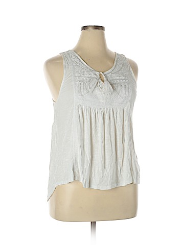 American Eagle Outfitters Sleeveless Blouse (view 1)