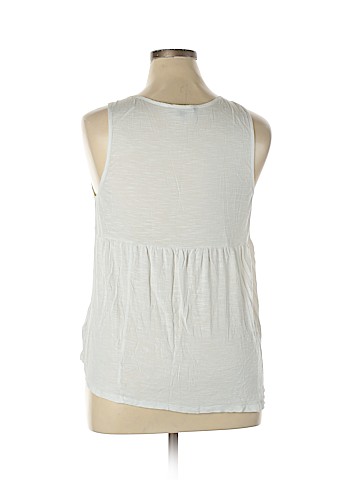 American Eagle Outfitters Sleeveless Blouse (view 2)