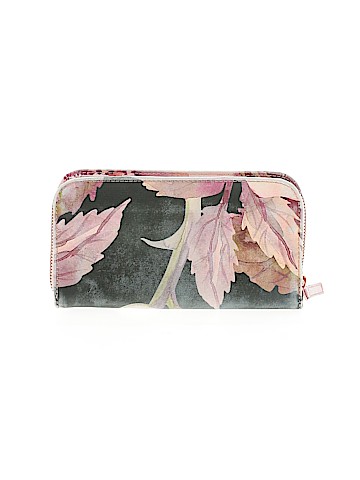 Unbranded Wallet (view 2)