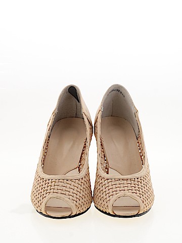 Unbranded Heels (view 2)