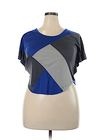 Bongo Short Sleeve Top (view 1)