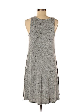 Old Navy Casual Dress (view 2)