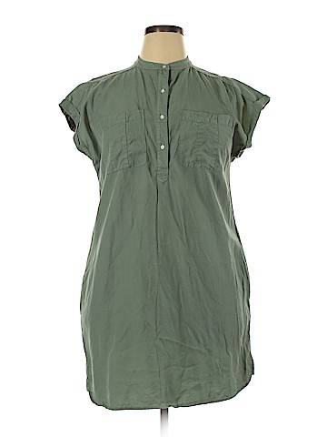 Vineyard Vines Casual Dress (view 1)