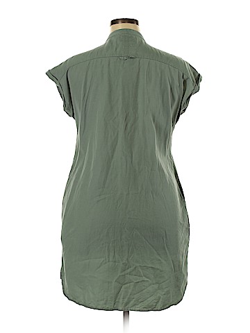 Vineyard Vines Casual Dress (view 2)