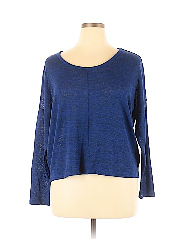 Old Navy Pullover Sweater (view 1)