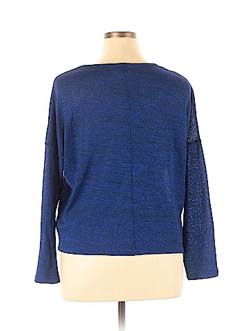 Old Navy Pullover Sweater (view 2)