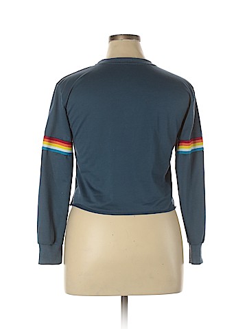 Unbranded Sweatshirt (view 2)