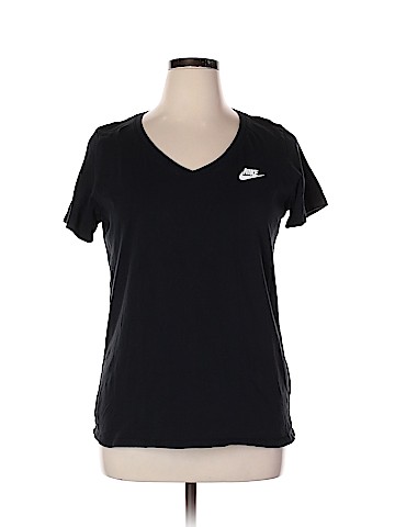 Nike Short Sleeve T-Shirt (view 1)