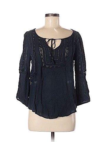 American Eagle Outfitters 3/4 Sleeve Blouse (view 1)