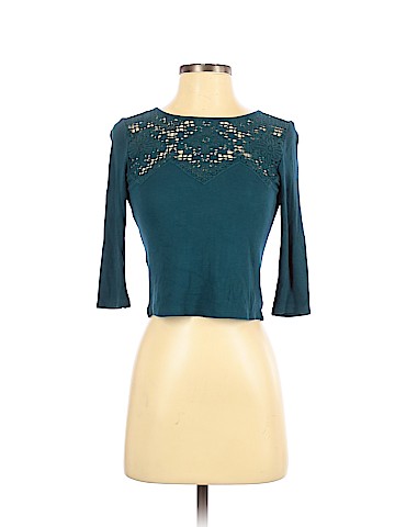 American Eagle Outfitters Long Sleeve Top (view 1)