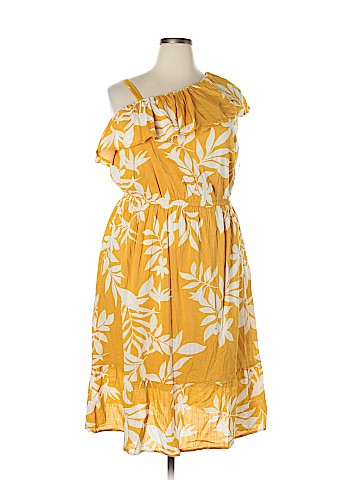 Old Navy Casual Dress (view 1)