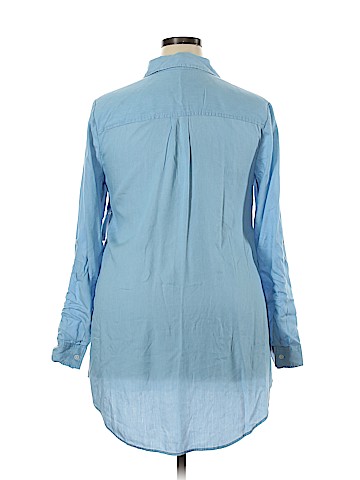 Crown & Ivy Long Sleeve Button-Down Shirt (view 2)