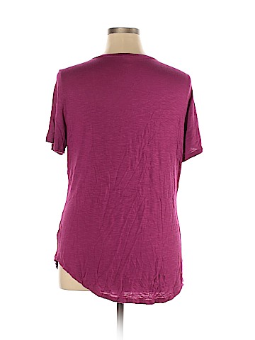 Old Navy Short Sleeve T-Shirt (view 2)