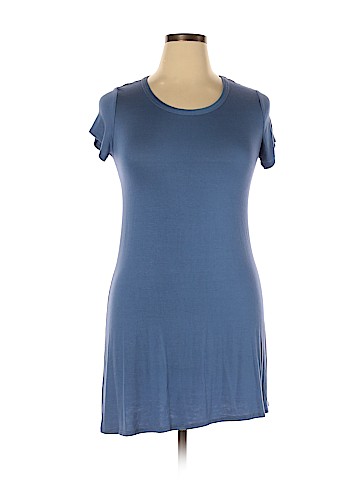 Olivia Rae Casual Dress (view 1)