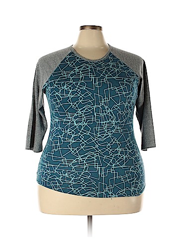 Lularoe 3/4 Sleeve T-Shirt (view 1)