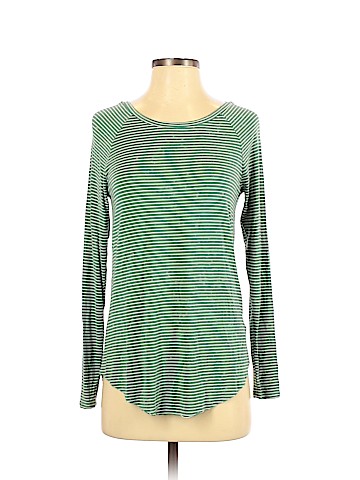 American Eagle Outfitters Long Sleeve Top (view 1)