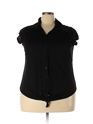 Mix & CO Short Sleeve Button-Down Shirt (view 1)