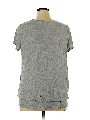 Old Navy - Maternity Short Sleeve Top (view 2)