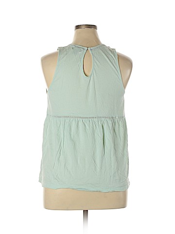 Old Navy Sleeveless Top (view 2)