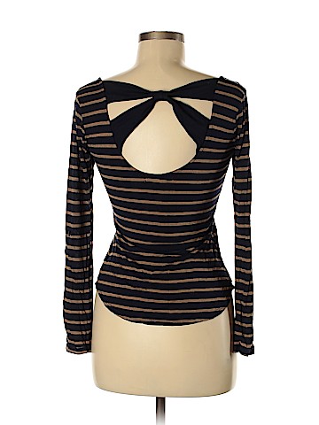 Monteau Long Sleeve Top (view 2)