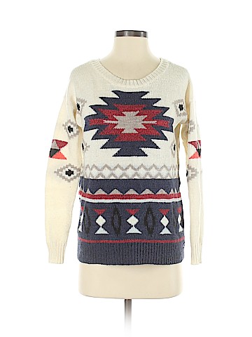 American Eagle Outfitters Pullover Sweater (view 1)