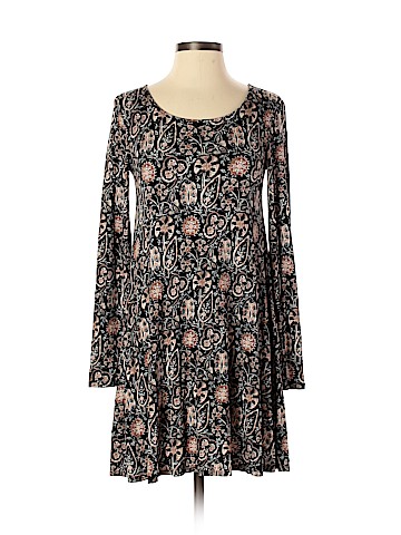 Forever 21 Casual Dress (view 1)