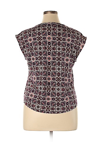 Liz Claiborne Short Sleeve Top (view 2)