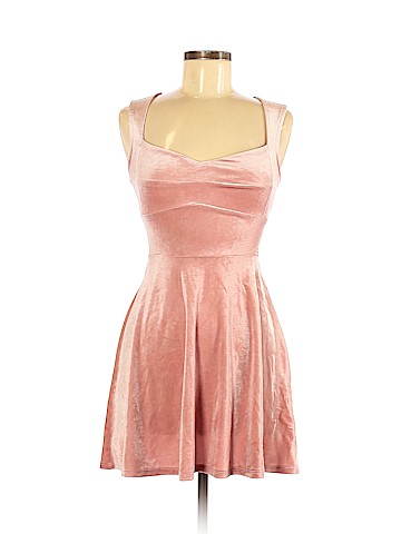 Forever 21 Casual Dress (view 1)