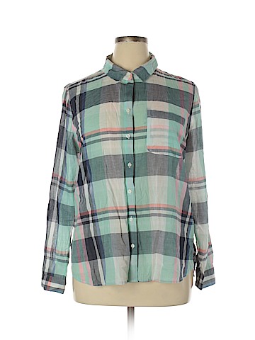 Old Navy Long Sleeve Button-Down Shirt (view 1)