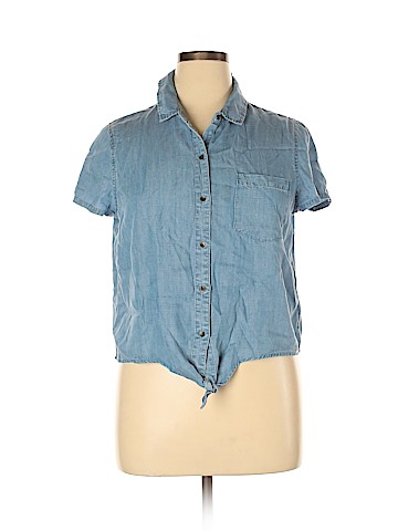Aeropostale Short Sleeve Button-Down Shirt (view 1)