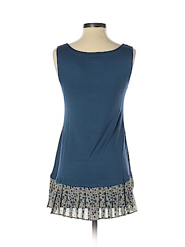 Logo Layers Sleeveless Top (view 2)