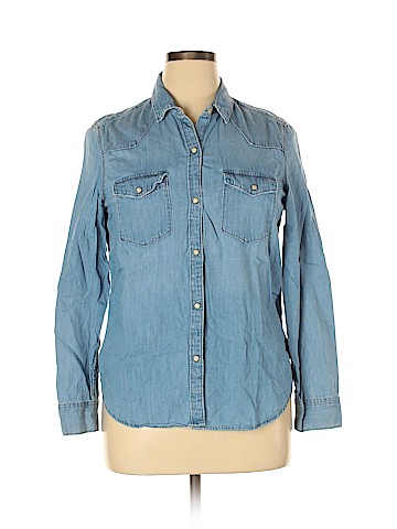 Gap Long Sleeve Button-Down Shirt (view 1)