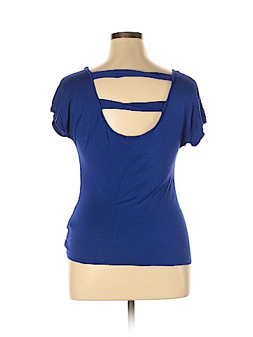 Charlotte Russe Short Sleeve Top (view 2)