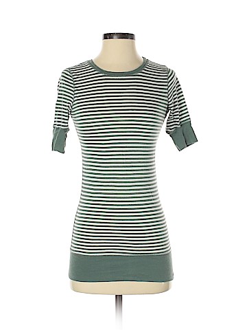 American Eagle Outfitters Short Sleeve T-Shirt (view 1)