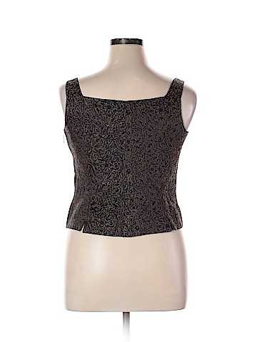 DD Collection Sleeveless Blouse (view 2)