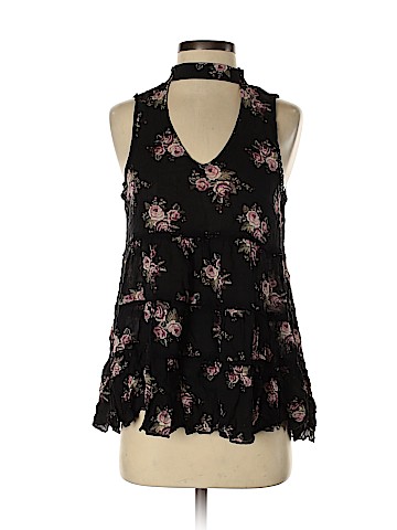 American Eagle Outfitters Sleeveless Blouse (view 1)