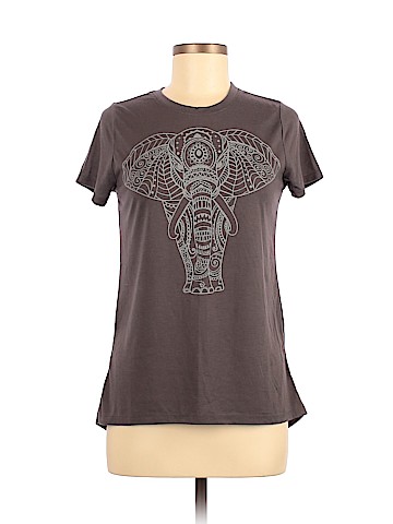 Zoe+Liv Short Sleeve Top (view 1)