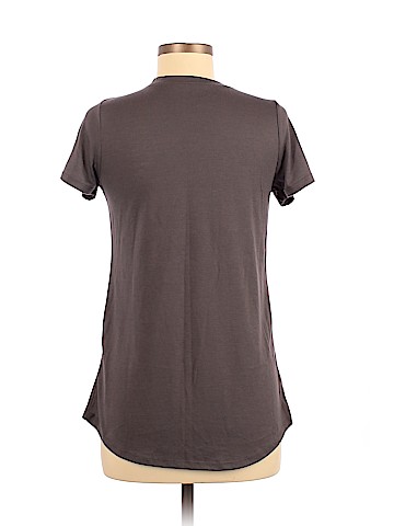 Zoe+Liv Short Sleeve Top (view 2)