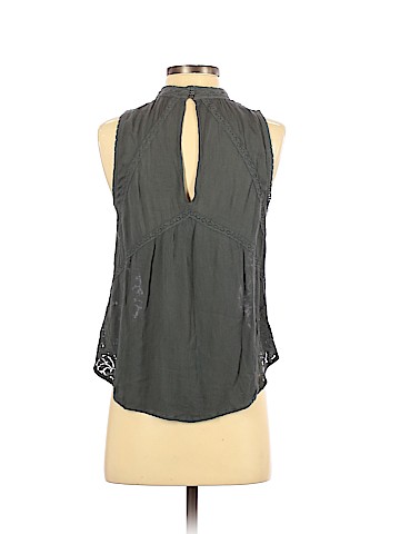 American Eagle Outfitters Sleeveless Blouse (view 2)