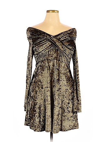 Suzanne Betro Casual Dress (view 1)