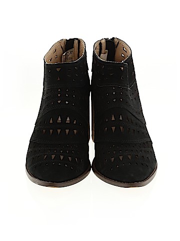 Steve Madden Ankle Boots (view 2)