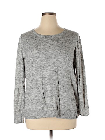 Old Navy Pullover Sweater (view 1)