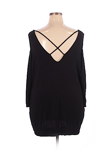 Torrid 3/4 Sleeve T-Shirt (view 2)