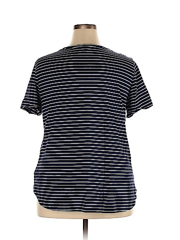 Old Navy Short Sleeve T-Shirt (view 2)