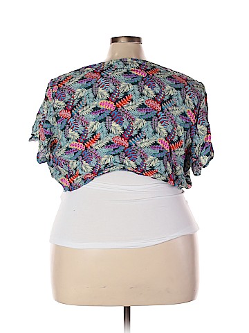 City Chic Short Sleeve Blouse (view 2)